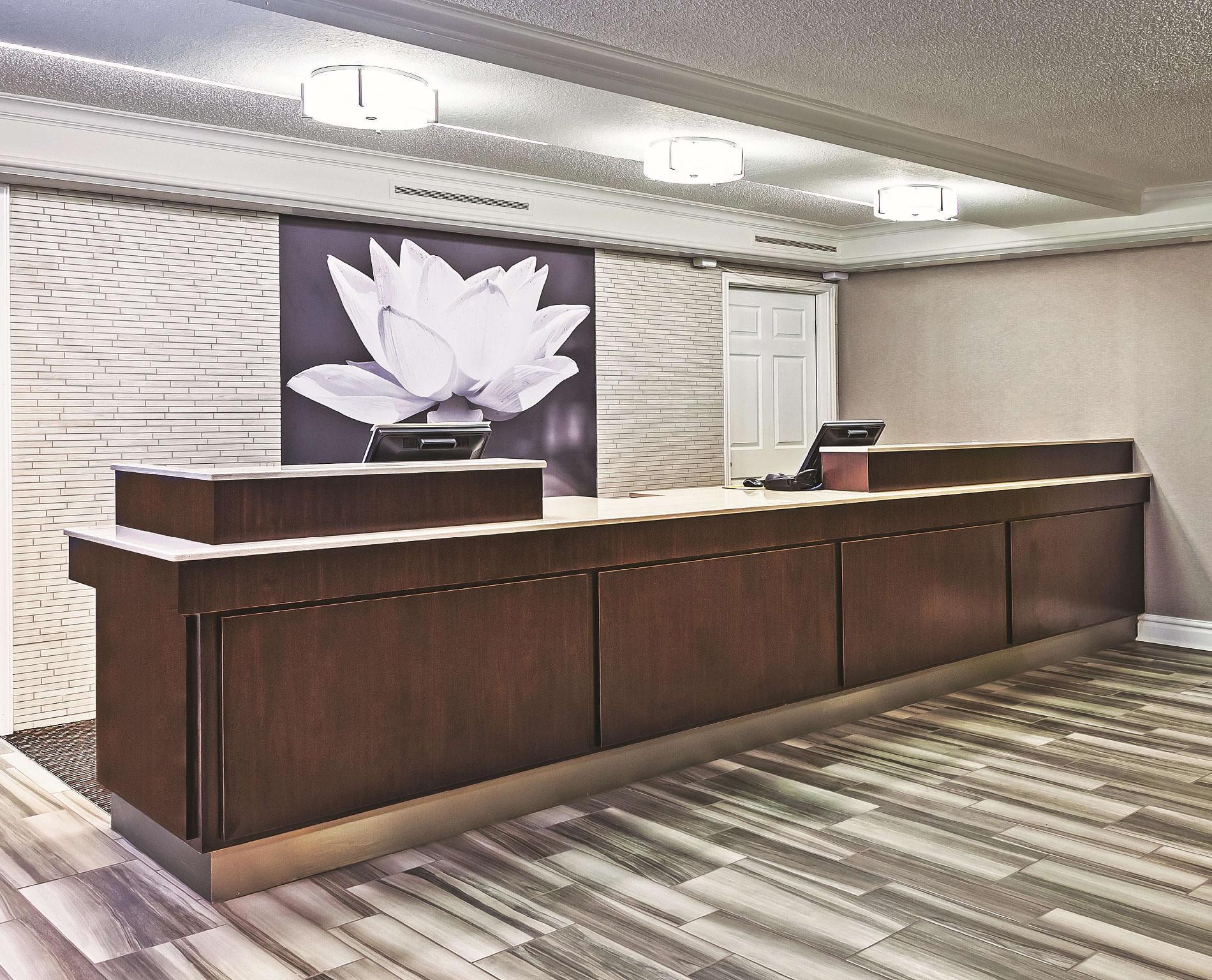 La Quinta Inn By Wyndham Midland Extérieur photo